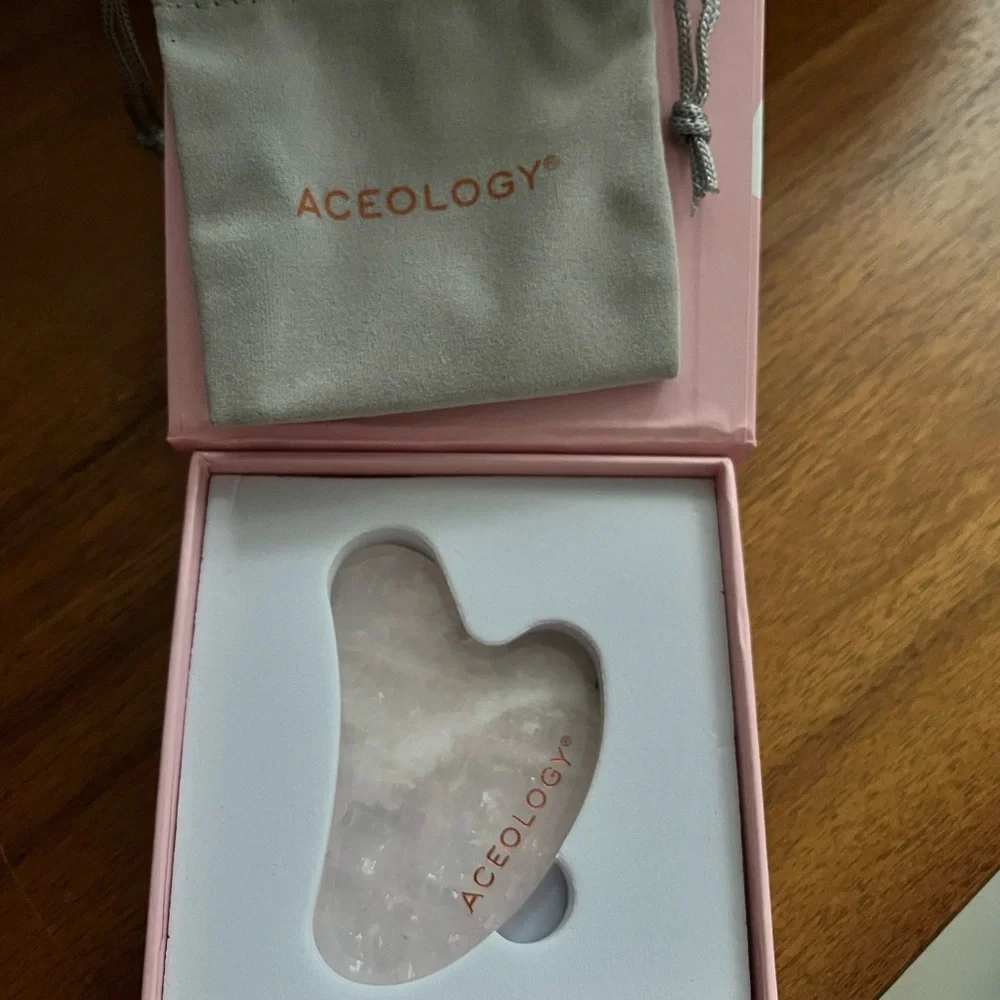 New in Box Aceology Rose Quartz Gua Sha Facial Massager